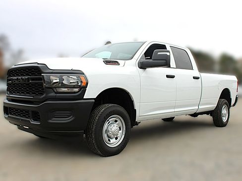 Used 2024 RAM 2500 Tradesman image 3
