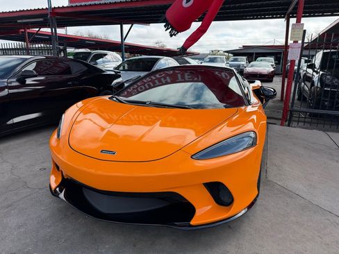 Used 2020 McLaren GT image 19