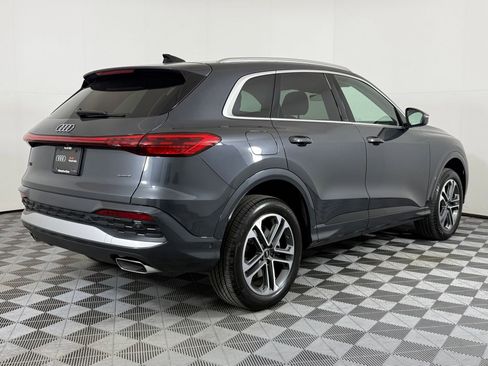 Certified 2025 Audi Q5 Premium w/ Convenience Package image 8