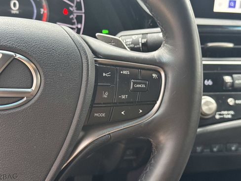 Used 2024 Lexus ES 350 w/ Premium Package image 31