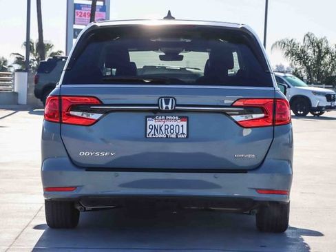 Certified 2024 Honda Odyssey Touring image 7