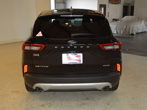 Used 2024 Ford Escape Active image 4