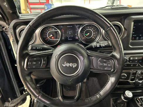 Used 2022 Jeep Wrangler Unlimited Sport AWD/4WD image 16