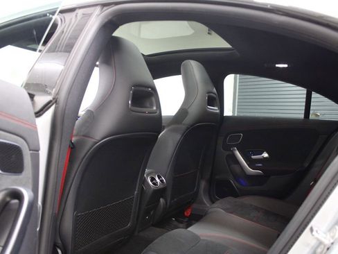 Used 2025 Mercedes-Benz CLA 35 AMG 4MATIC image 32