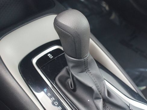 Used 2024 Toyota Corolla LE FWD image 10