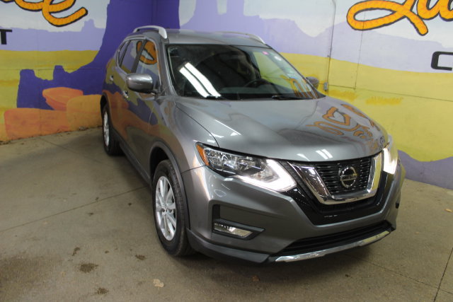 Used 2018 Nissan Rogue SV AWD/4WD image 2