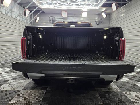 Used 2023 Toyota Tundra Limited AWD/4WD image 12