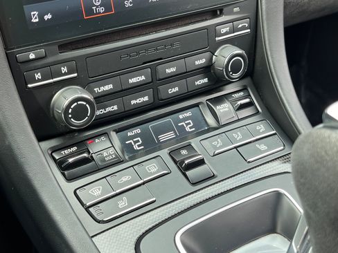 Used 2019 Porsche 911 Targa 4 GTS image 28