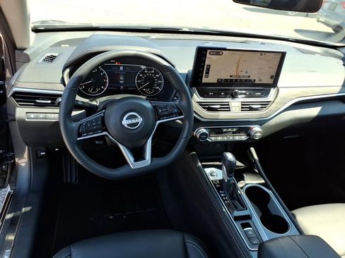 Certified 2024 Nissan Altima 2.5 SL FWD image 7