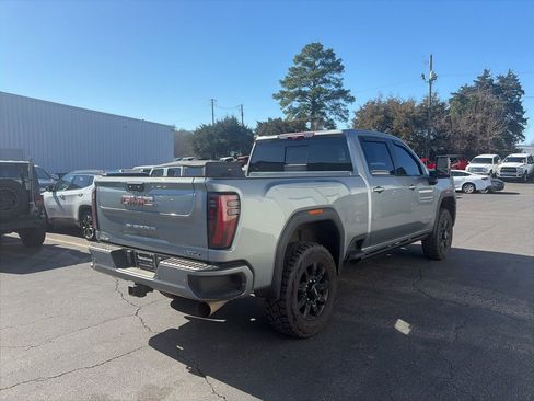 Used 2024 GMC Sierra 2500 AT4 w/ AT4 Premium Plus Package image 7