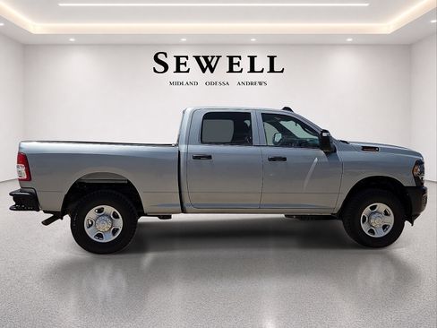 Used 2024 RAM 2500 Tradesman AWD/4WD image 5