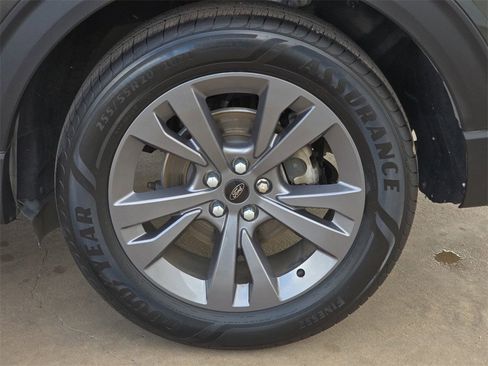 Used 2022 Ford Explorer XLT w/ Equipment Group 202A image 30