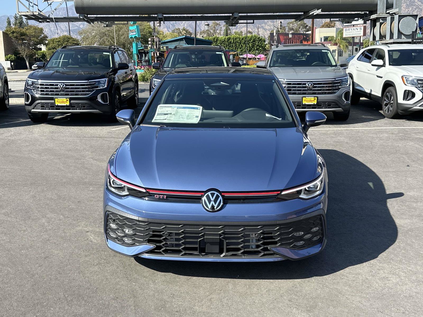 New 2026 Volkswagen GTI SE FWD image 2