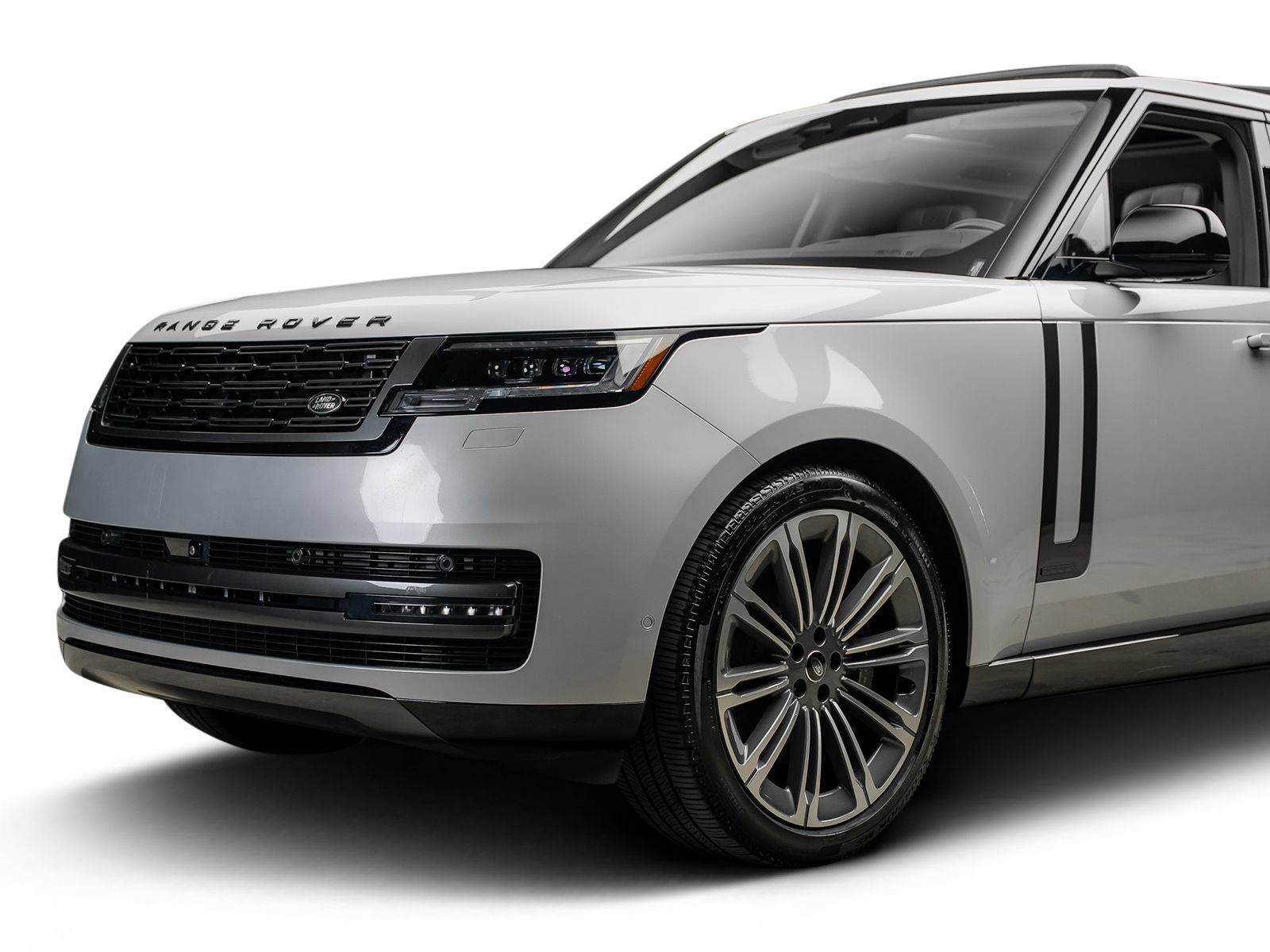Used 2025 Land Rover Range Rover Long Wheelbase Autobiography AWD/4WD image 8