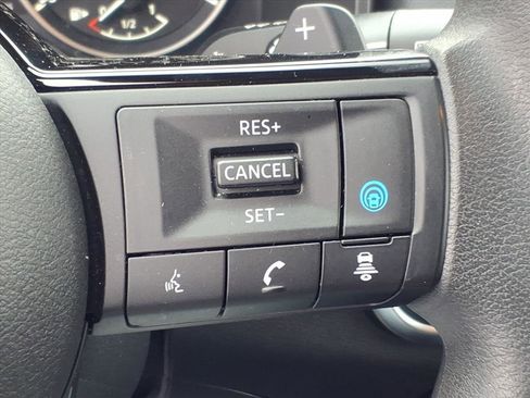 Used 2023 Nissan Rogue SV image 20