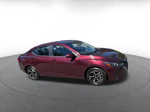 Used 2025 Nissan Sentra SV FWD image 2
