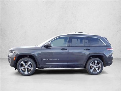 New 2026 Jeep Grand Cherokee Limited w/ Trailer Tow Package image 2