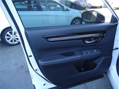 Used 2025 Honda CR-V Sport Touring image 14