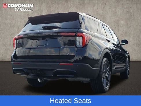 Used 2025 Ford Explorer ST-Line w/ Premium Package image 10