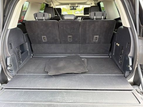 Used 2025 Ford Expedition Active AWD/4WD image 29