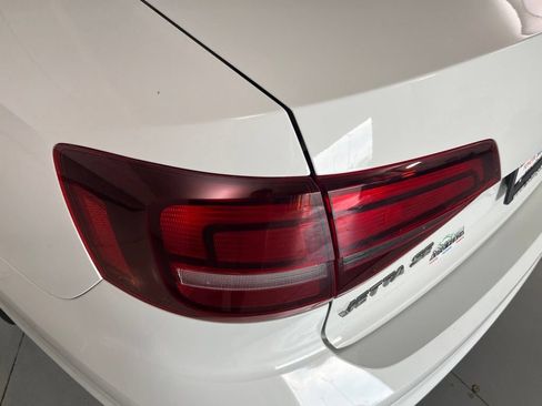 Used 2017 Volkswagen Jetta SE FWD image 39