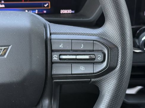Used 2024 Chevrolet Colorado Trail Boss w/ Technology Package AWD/4WD image 17