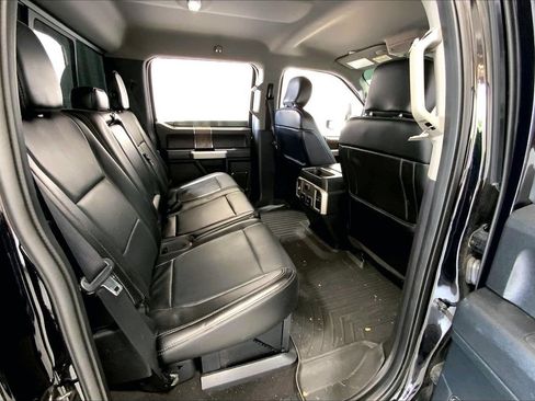 Used 2018 Ford F250 Lariat w/ Lariat Value Package AWD/4WD image 25