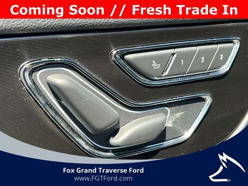 Used 2021 Lincoln Corsair AWD w/ Premium Package image 11