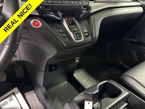 Used 2023 Honda Odyssey EX-L image 19