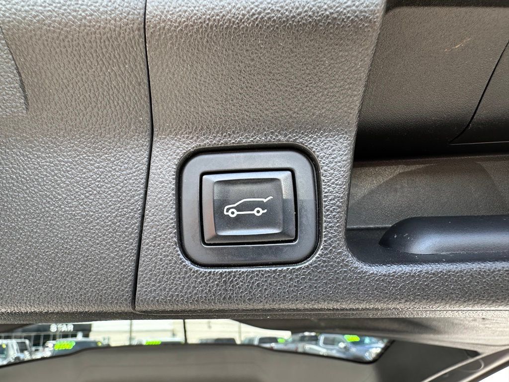 Certified 2019 GMC Acadia SLT w/ LPO, Floor Liner Package AWD/4WD image 41