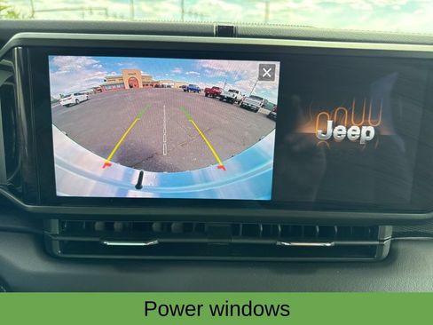 Used 2025 Jeep Wrangler Unlimited Rubicon w/ Convenience Group AWD/4WD image 18
