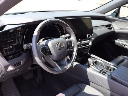 Used 2024 Lexus RX 350 FWD w/ Convenience Package image 15