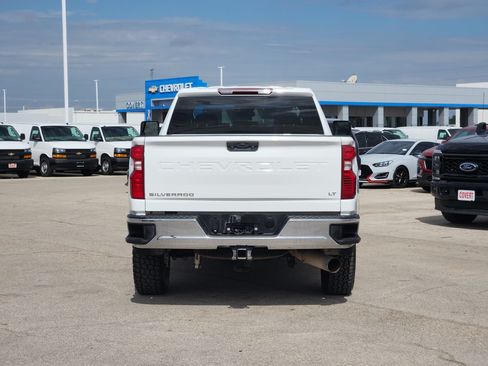 Used 2024 Chevrolet Silverado 2500 LT AWD/4WD image 6