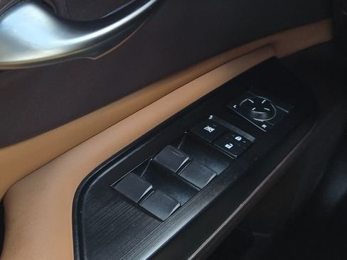 Used 2019 Lexus ES 350 FWD image 25