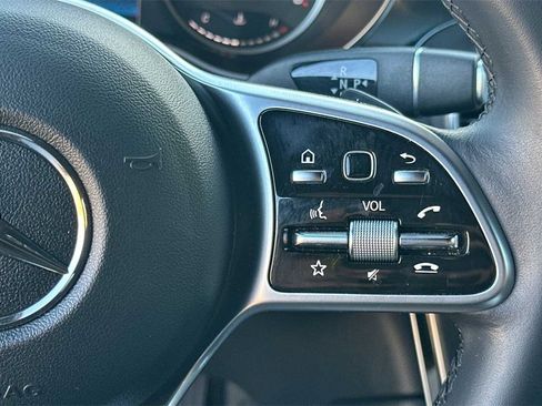 Certified 2022 Mercedes-Benz GLC 300 4MATIC image 30