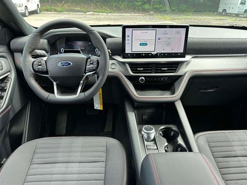 New 2026 Ford Explorer ST-Line AWD/4WD image 30