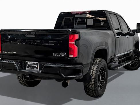Used 2024 Chevrolet Silverado 2500 High Country w/ High Country Premium Package image 7