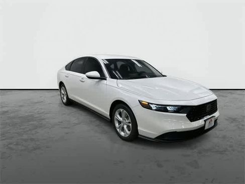 New 2025 Honda Accord LX image 6