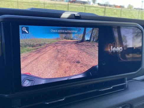 New 2026 Jeep Gladiator Mojave AWD/4WD image 18