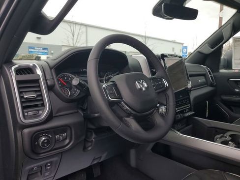 New 2026 RAM 1500 Laramie AWD/4WD image 23