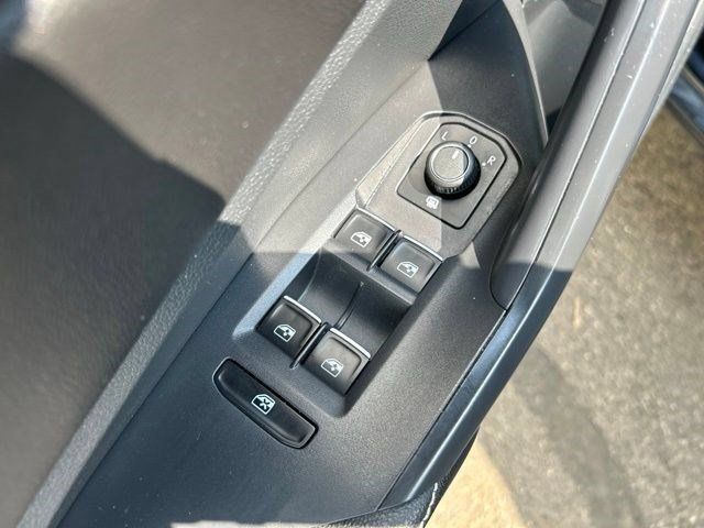 Used 2025 Volkswagen Jetta Sport FWD image 12