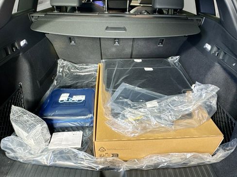 New 2027 Audi Q6 e-tron Premium image 23