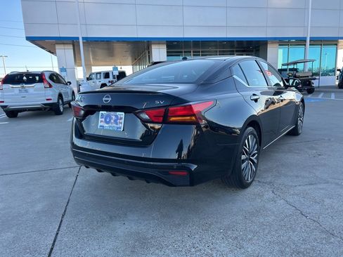 Used 2024 Nissan Altima 2.5 SV image 5