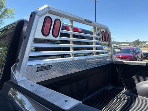 Used 2016 RAM 2500 Tradesman w/ Chrome Appearance Group AWD/4WD image 37