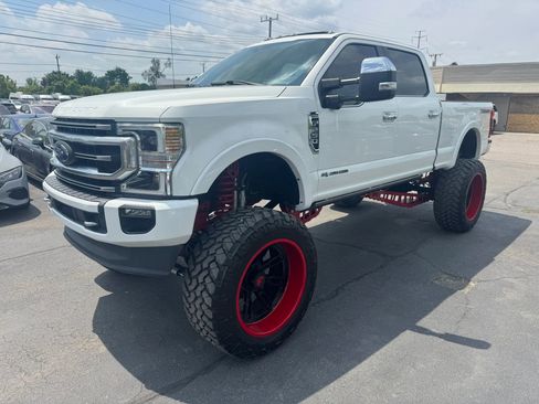 Used 2020 Ford F250 Platinum AWD/4WD image 2