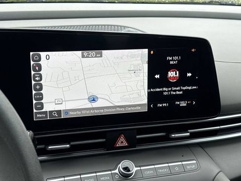 Used 2024 Hyundai Elantra SEL FWD image 19
