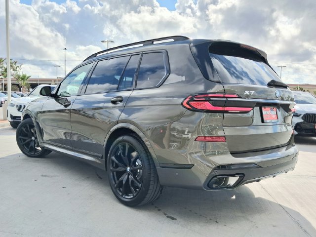 New 2027 BMW X7 xDrive40i w/ Executive Package AWD/4WD image 5