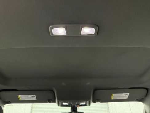 Used 2021 Chevrolet Silverado 1500 Custom RWD image 32