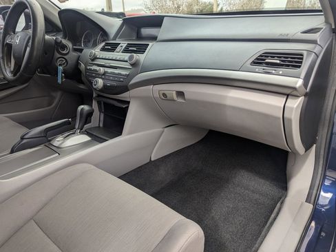 Used 2012 Honda Accord LX image 8