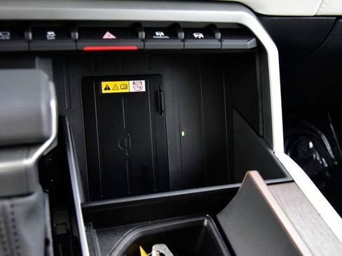 Used 2024 Toyota Sequoia Capstone image 35